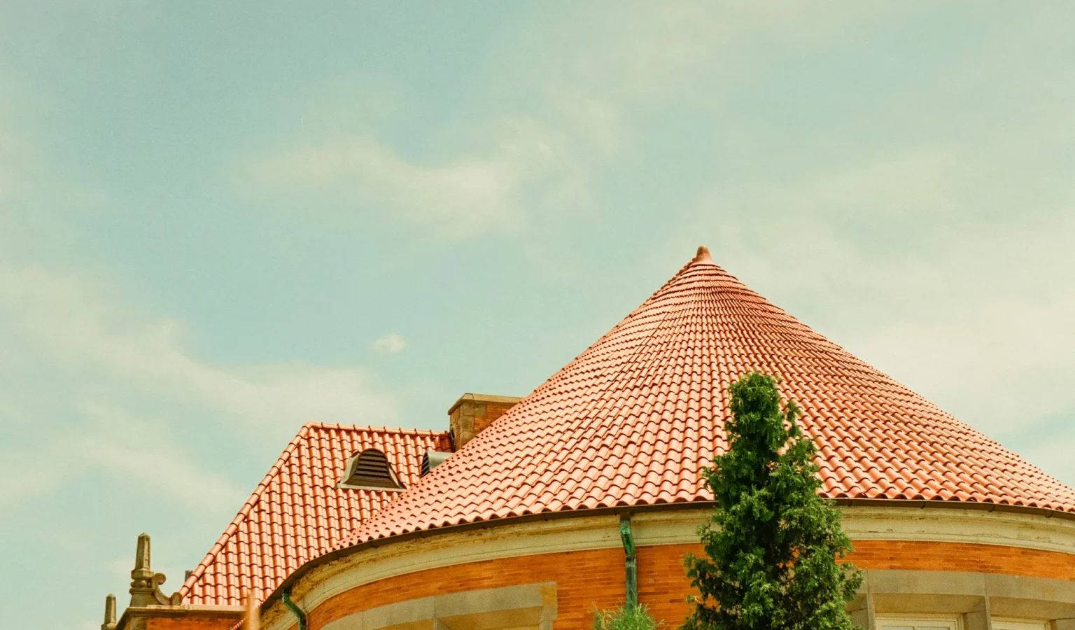 The Complete Roof Inspection Checklist for Homeowners